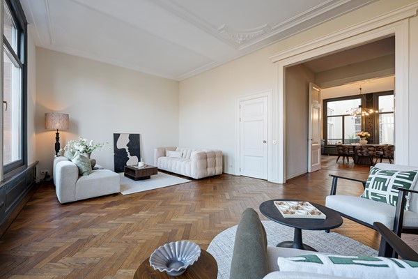 Medium property photo - Oudezijds Voorburgwal 145A, 1012 ES Amsterdam